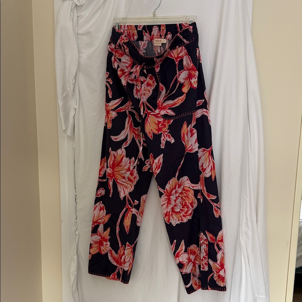 Figue  Floral Pants - Navy and Pink- NWOT